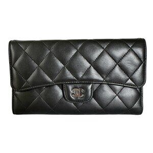 CHANEL Black Lambskin Leather Wallet